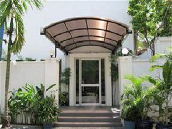 Holiday Hotel Phnom Penh Exterior foto